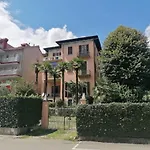 Pia Bianca *